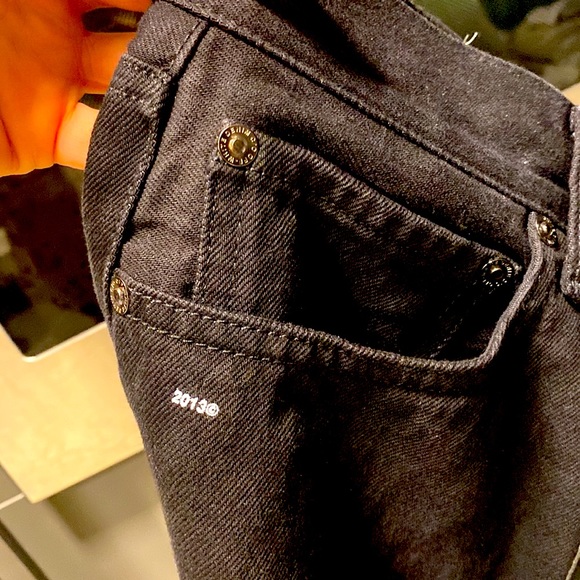 🔥NEW🔥STUNNING!!! OFF-WHITE Denim Label “WOMAN” Black Denim with Embroidered - Picture 3 of 14